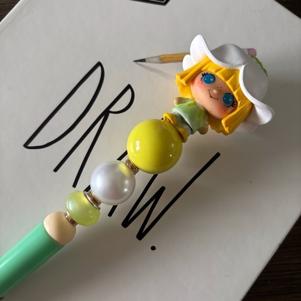 Strawberry Shortcake: Mint Tulip handmade beaded pen